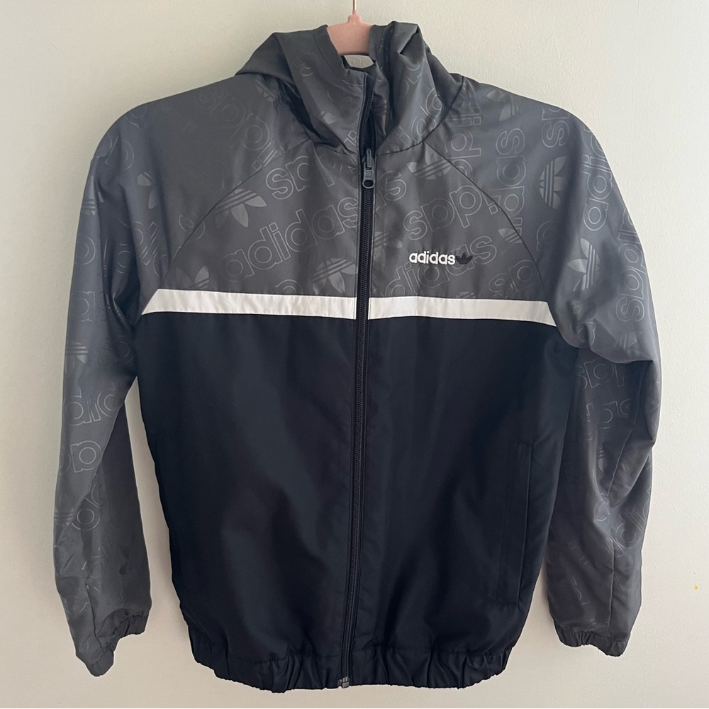Boys reversible Adidas windbreaker. Size 10 youth.